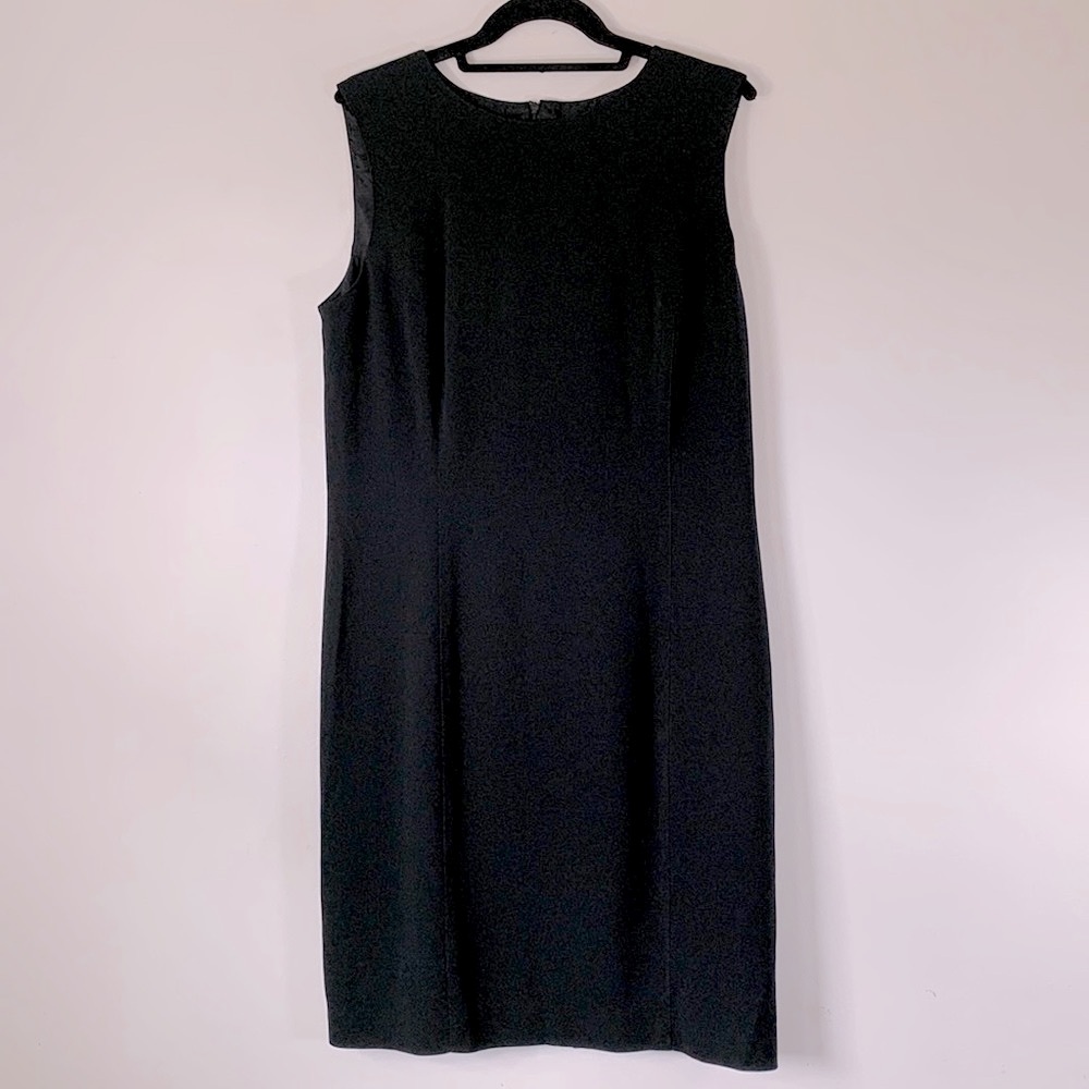 Liz Claiborne Collection A-Line Sleeveless Women’s Size 12 Lined Black Dress